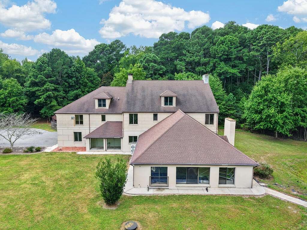 22 Acres of Land with Home for Sale in Melfa, Virginia