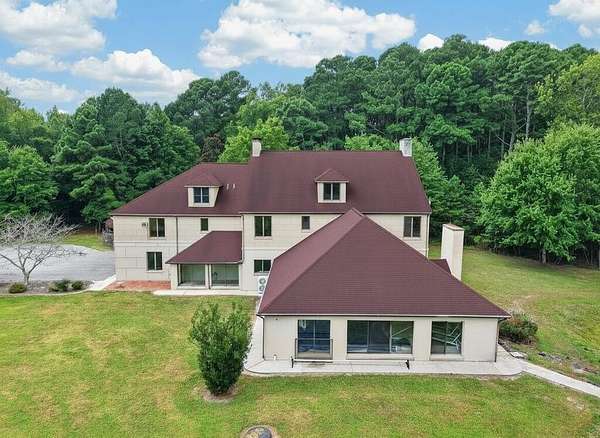 22 Acres of Land with Home for Sale in Melfa, Virginia