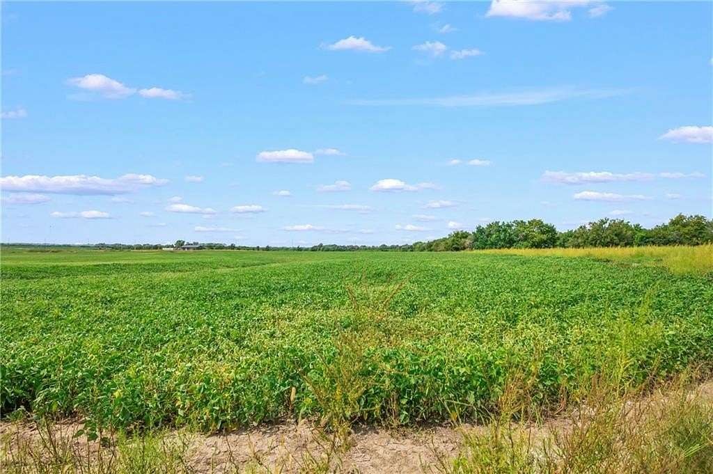 3 Acres of Land for Sale in Sedalia, Missouri