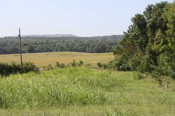 13 Acres of Land for Sale in Flippin, Arkansas