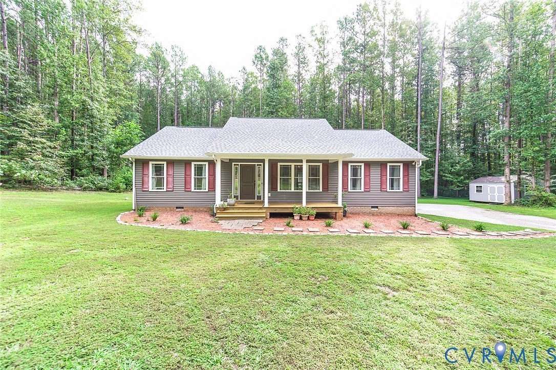 3.36 Acres of Land with Home for Sale in Amelia Court House, Virginia