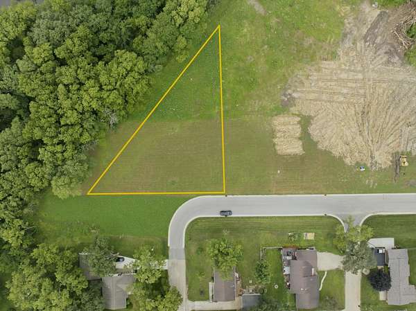 1.13 Acres of Residential Land for Sale in Hudson, Iowa