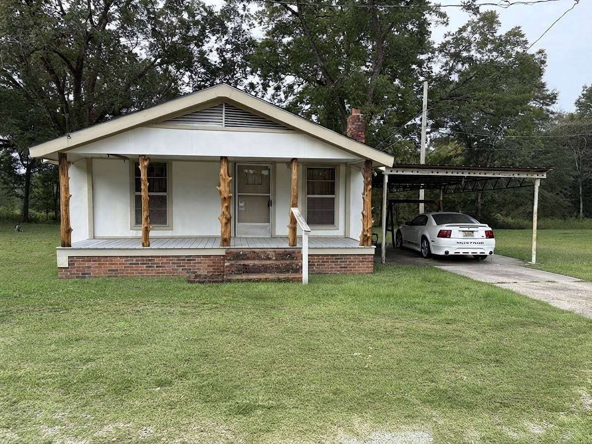 9.2 Acres of Land with Home for Sale in Andalusia, Alabama