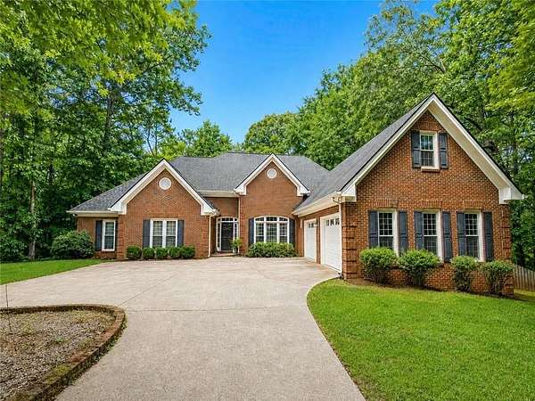 4.59 Acres of Land with Home for Sale in Stockbridge, Georgia