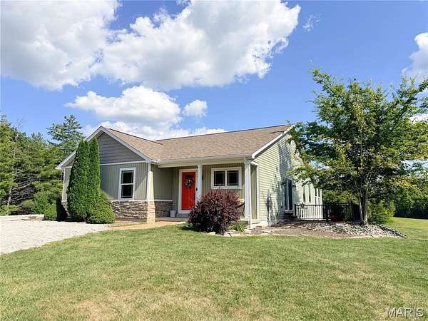 8.27 Acres of Land with Home for Sale in Waterloo, Illinois