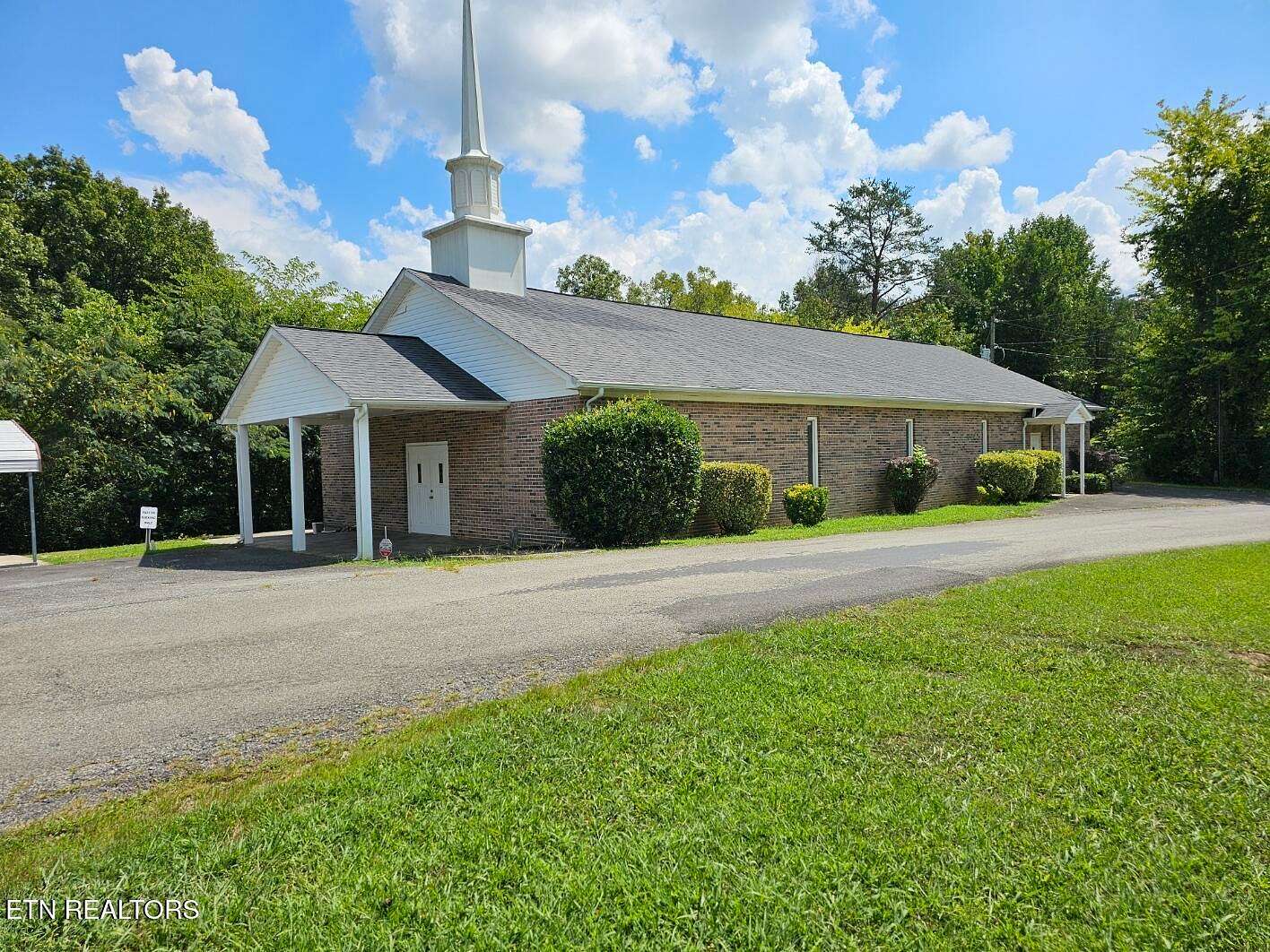 1.5 Acres of Improved Residential Land for Sale in Tellico Plains, Tennessee