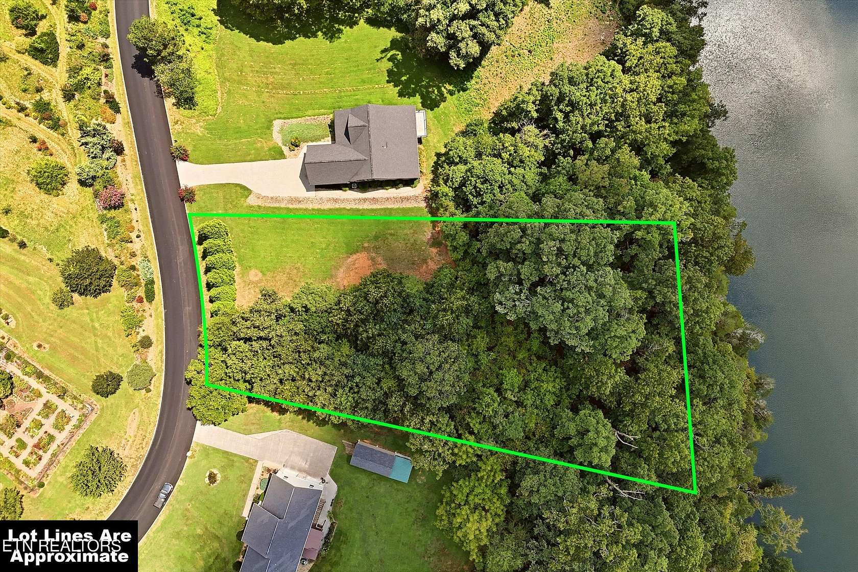 1.26 Acres of Residential Land for Sale in Kodak, Tennessee