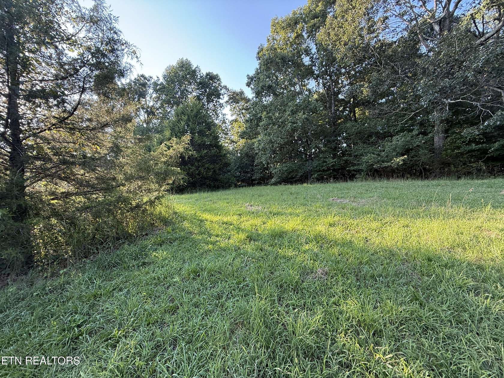 2.16 Acres of Residential Land for Sale in Philadelphia, Tennessee