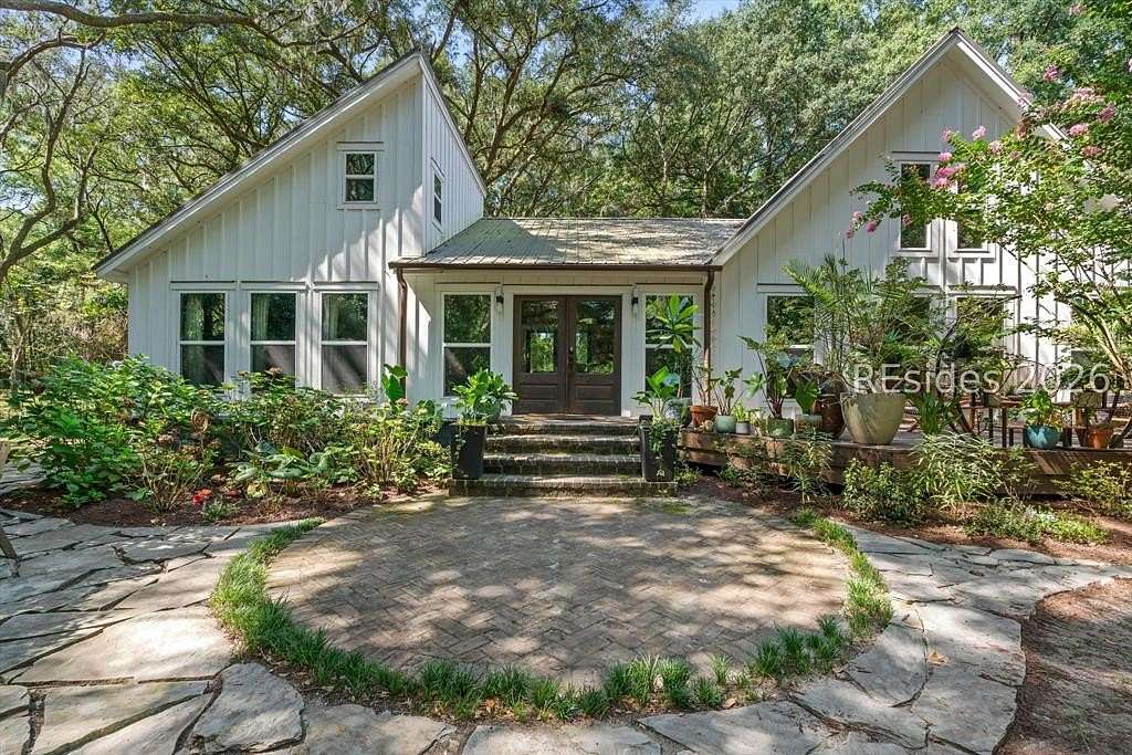 5.29 Acres of Land with Home for Sale in Bluffton, South Carolina