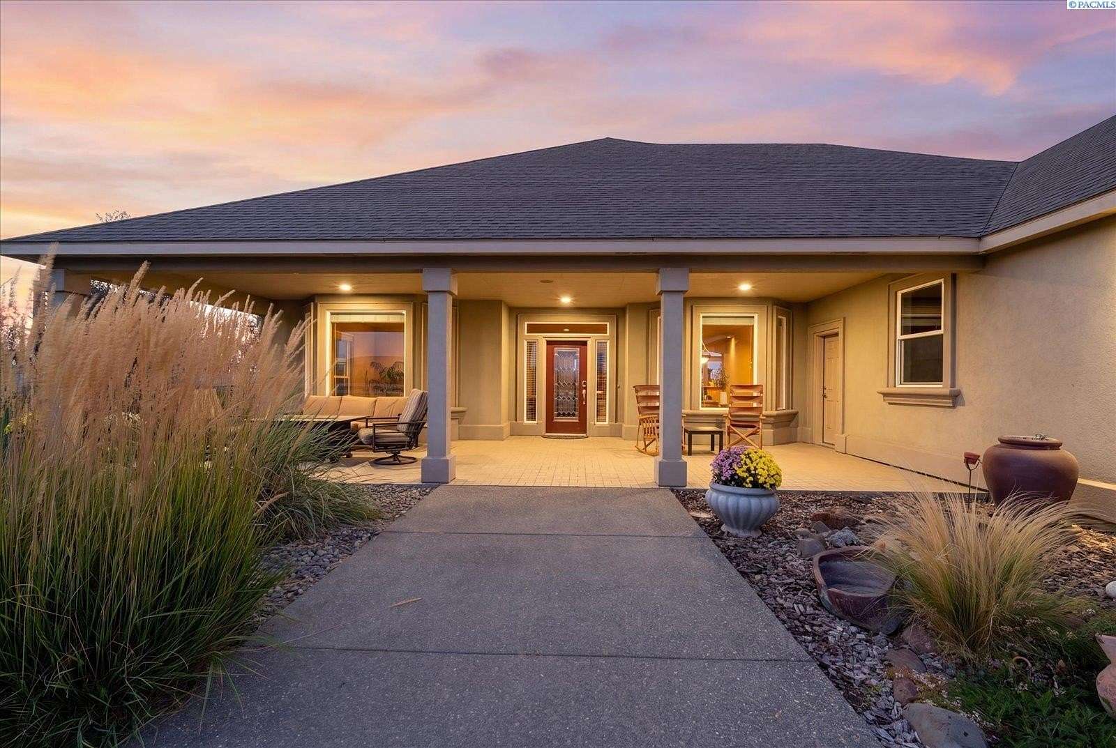 4 Acres of Land with Home for Sale in Kennewick, Washington