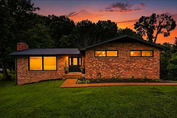 3.1 Acres of Land with Home for Sale in Pegram, Tennessee