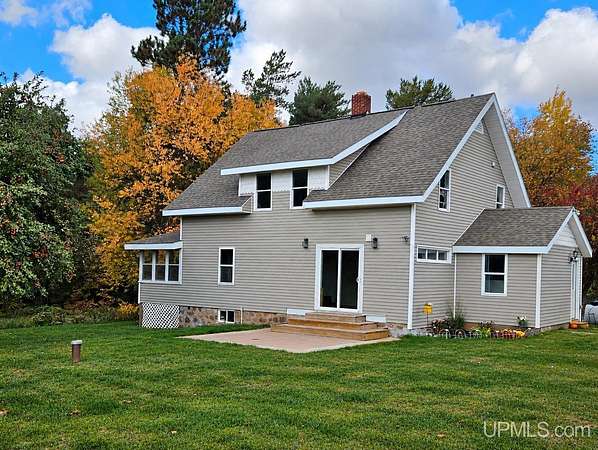 20 Acres of Recreational Land with Home for Sale in Ironwood, Michigan