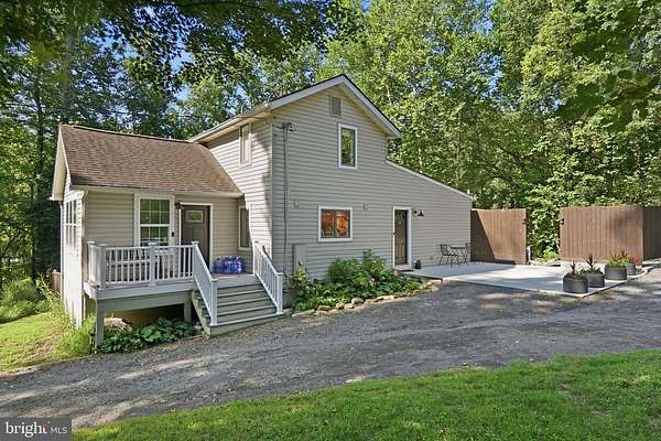 2 Acres of Land with Home for Sale in Gaithersburg, Maryland