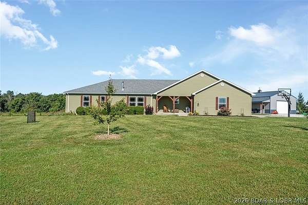 10.3 Acres of Land with Home for Sale in Bourbon Township, Missouri