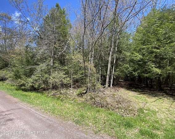 0.25 Acres of Residential Land for Sale in Pocono Summit, Pennsylvania