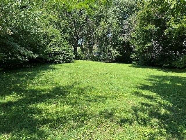 0.17 Acres of Residential Land for Sale in Gladstone, Missouri