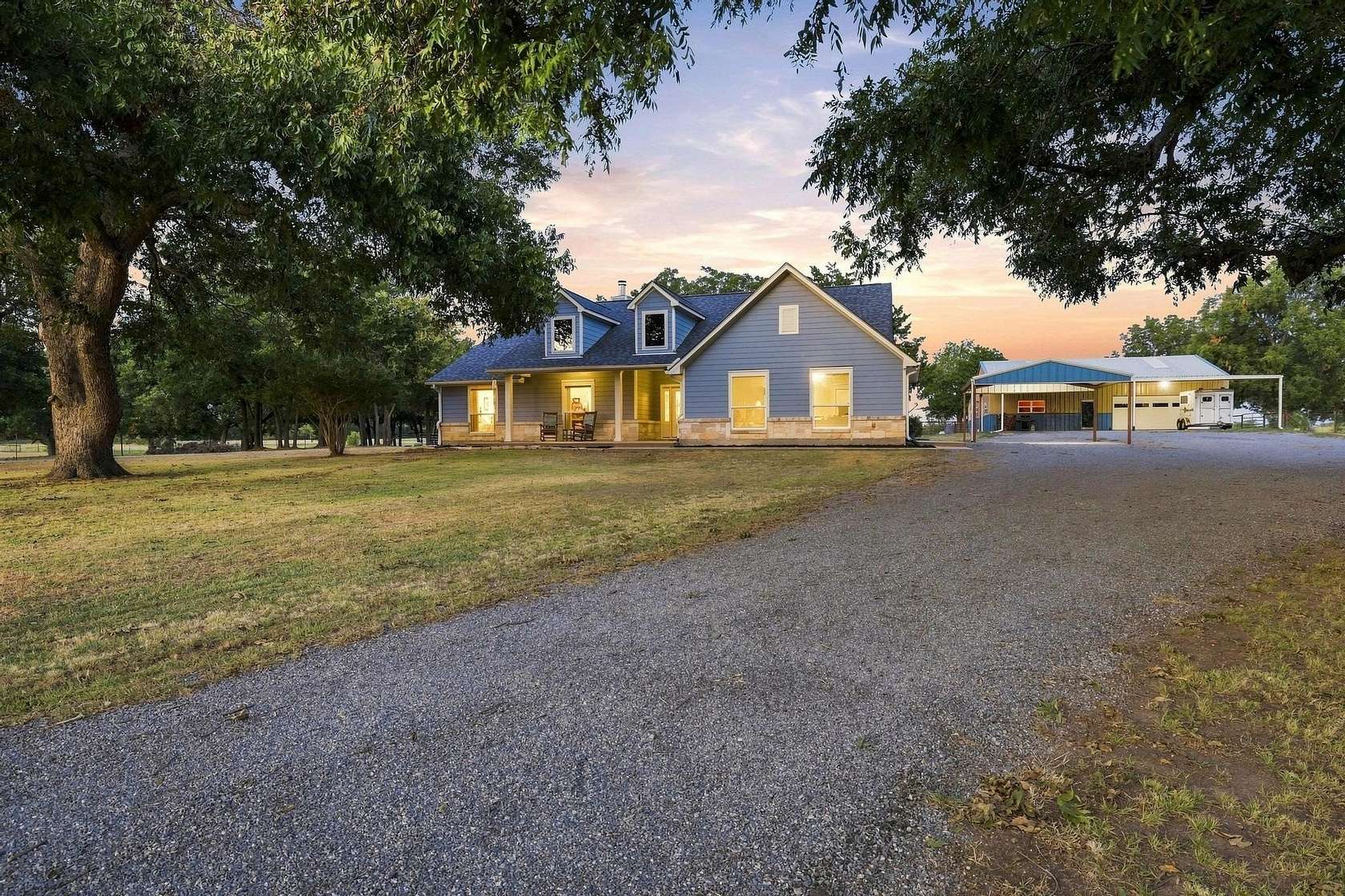 46 Acres of Land with Home for Sale in Wolfe City, Texas