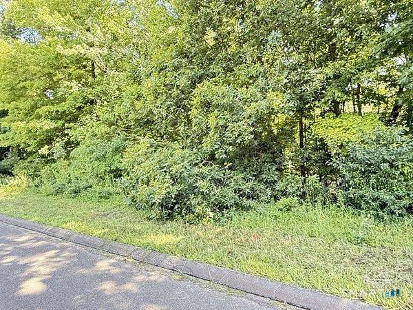 2.74 Acres of Residential Land for Sale in Killingworth, Connecticut