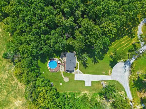 1.52 Acres of Land with Home for Sale in Campbellsville, Kentucky