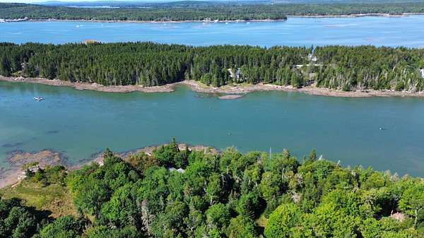 1.36 Acres of Residential Land for Sale in Milbridge, Maine