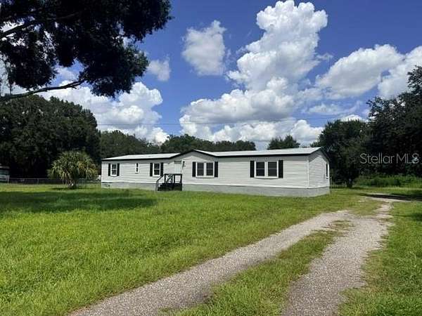 2.52 Acres of Land with Home for Sale in Lakeland, Florida