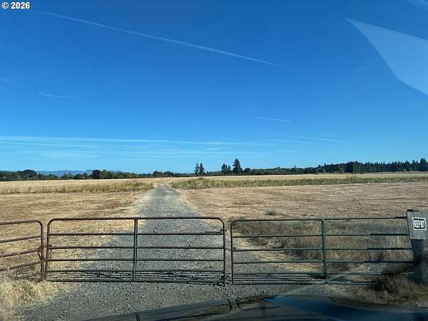 167 Acres of Land for Sale in Junction City, Oregon