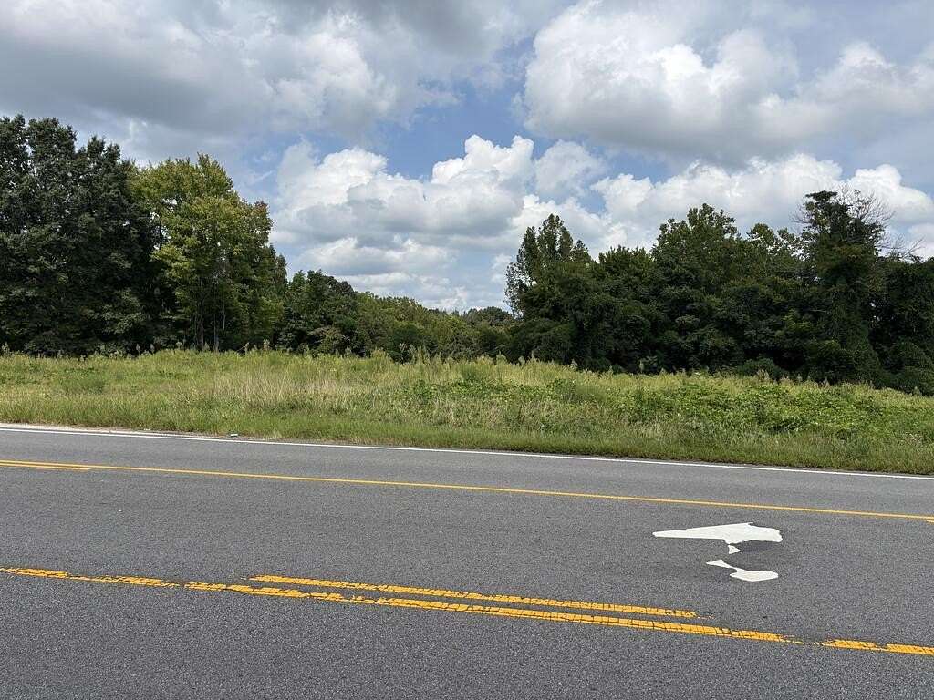 4.66 Acres of Commercial Land for Sale in Farmville, Virginia