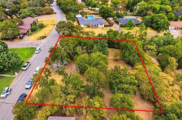 0.6 Acres of Residential Land for Sale in Lakeside, Texas