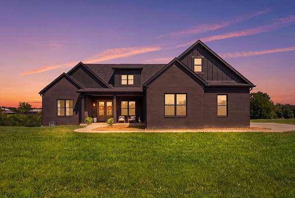 10.1 Acres of Land with Home for Sale in Frankfort, Kentucky