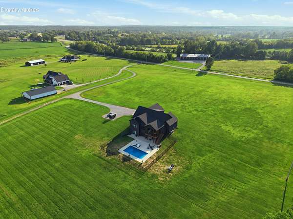 10.1 Acres of Land with Home for Sale in Frankfort, Kentucky