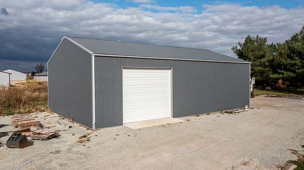 4 Acres of Commercial Land for Sale in Princeton, Illinois
