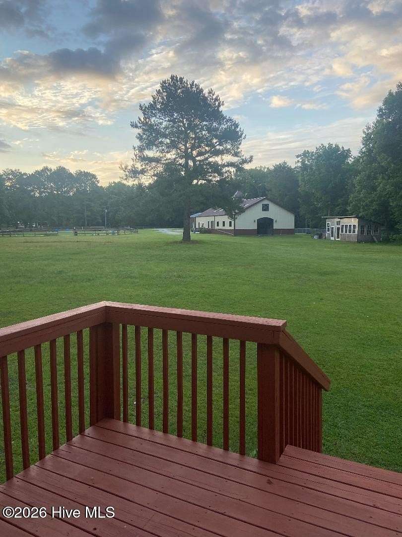 4.66 Acres of Land with Home for Lease in Burgaw, North Carolina