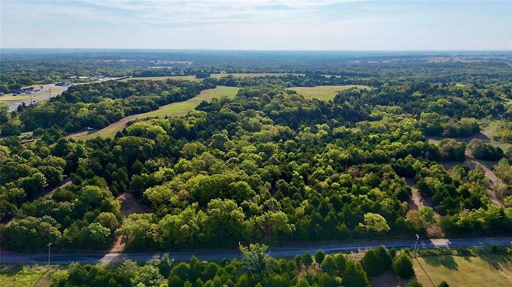 4 Acres of Residential Land for Sale in Earlsboro, Oklahoma