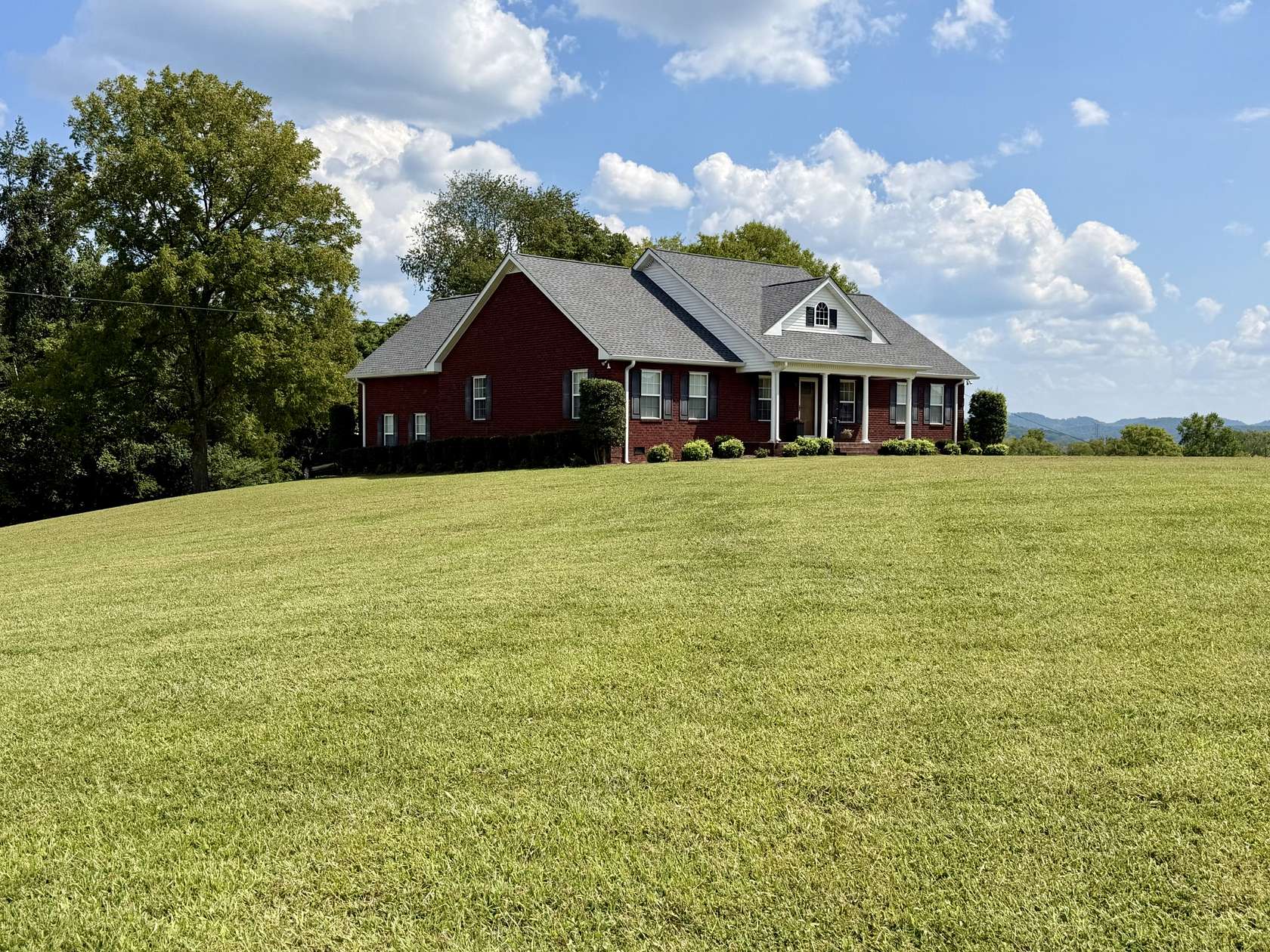 1.67 Acres of Land with Home for Sale in Riddleton, Tennessee