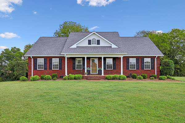 1.67 Acres of Land with Home for Sale in Riddleton, Tennessee