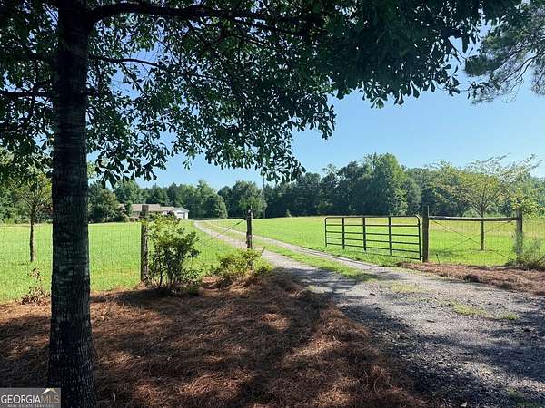 42.3 Acres of Land with Home for Sale in Luthersville, Georgia