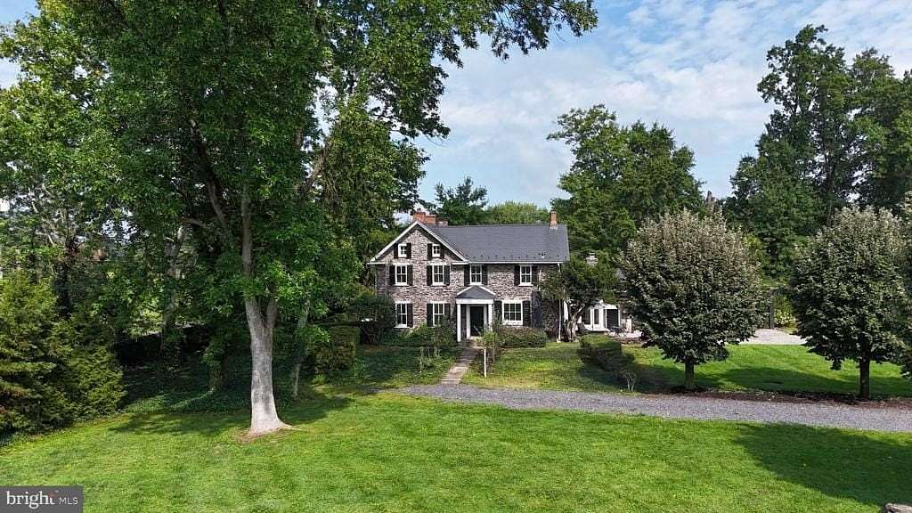 7.5 Acres of Land with Home for Sale in Kintnersville, Pennsylvania