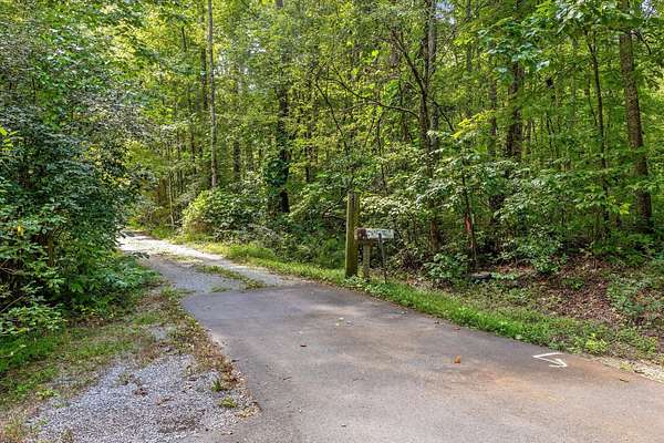 0.68 Acres of Residential Land for Sale in Signal Mountain, Tennessee