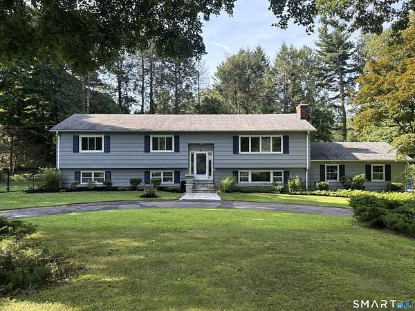 1.6 Acres of Land with Home for Sale in Woodbridge, Connecticut