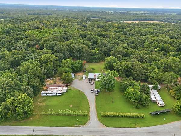 17.5 Acres of Recreational Land with Home for Sale in Marion, Illinois