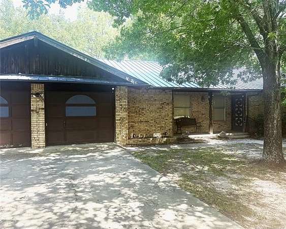 40 Acres of Improved Mixed-Use Land for Sale in Atoka, Oklahoma