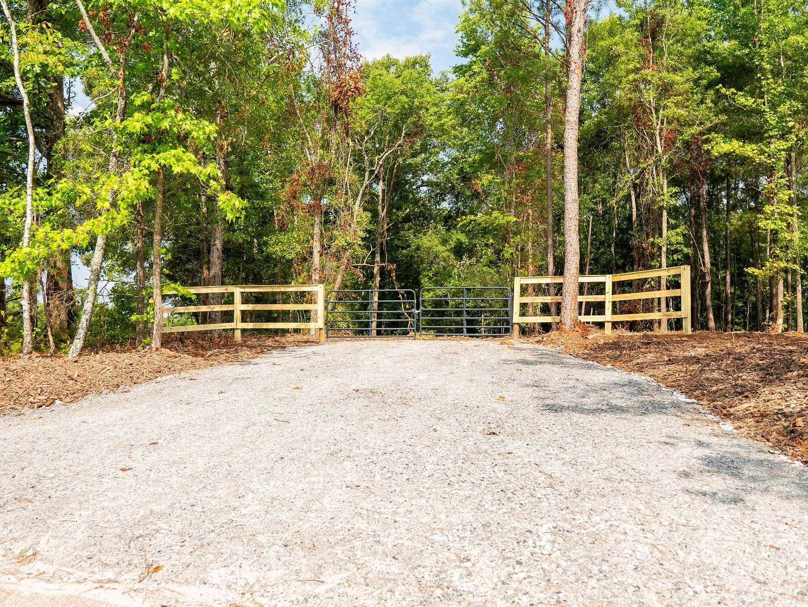 10 Acres of Land for Sale in Gray Court, South Carolina