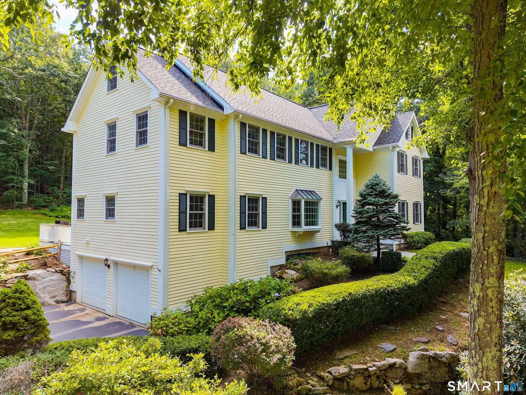 1.53 Acres of Land with Home for Sale in Woodbridge, Connecticut