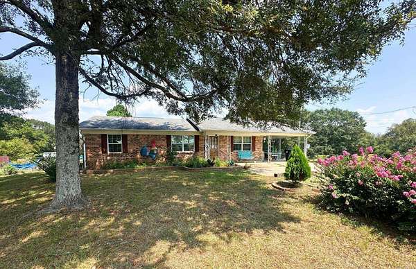 22 Acres of Land with Home for Sale in Quitman, Arkansas