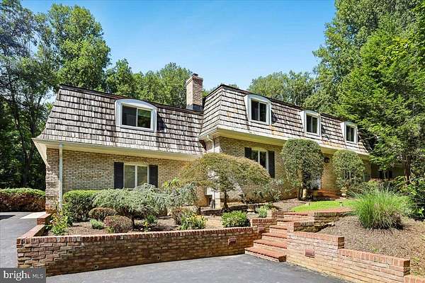 5 Acres of Land with Home for Sale in Fairfax Station, Virginia
