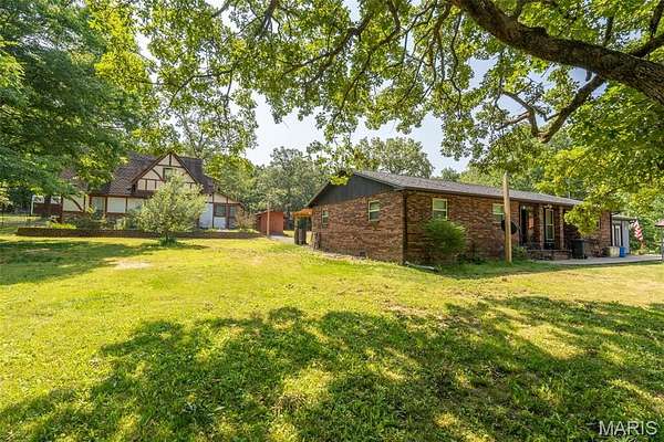 9 Acres of Land with Home for Sale in Poplar Bluff, Missouri