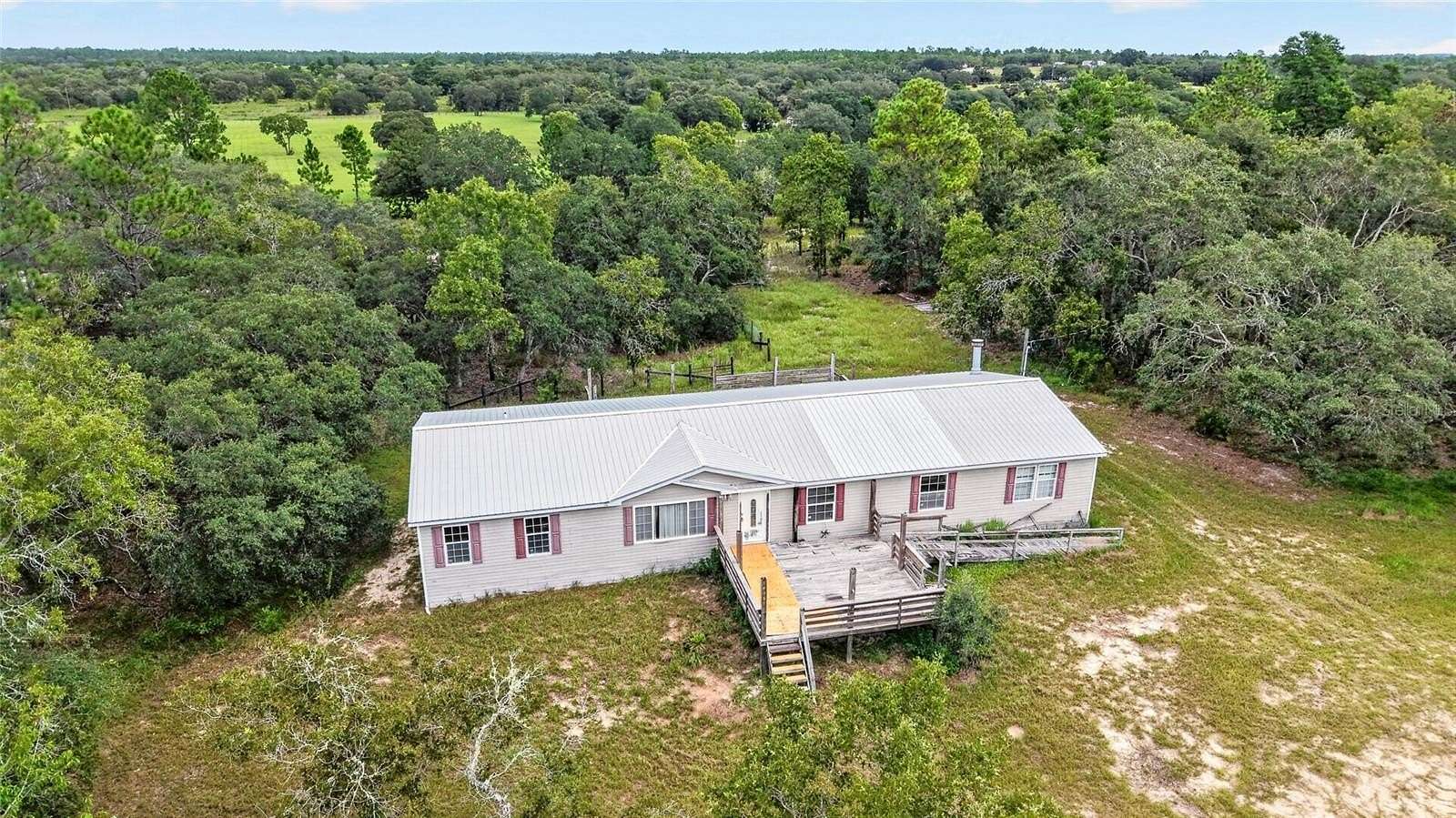 10 Acres of Land with Home for Sale in Dunnellon, Florida