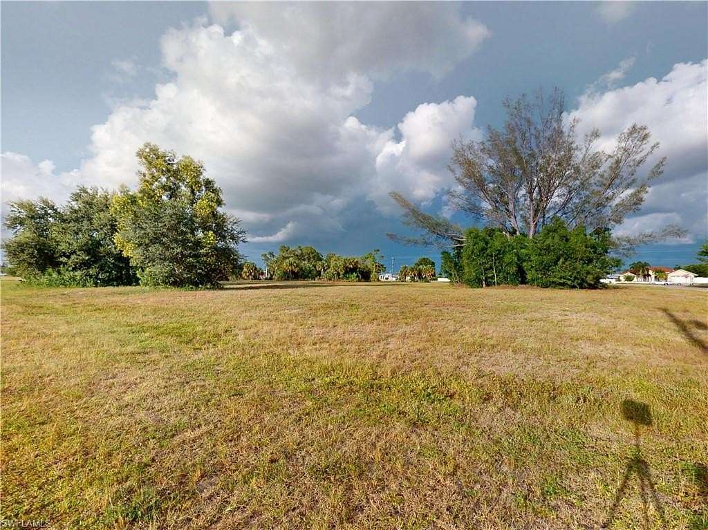 0.25 Acres of Commercial Land for Sale in Cape Coral, Florida
