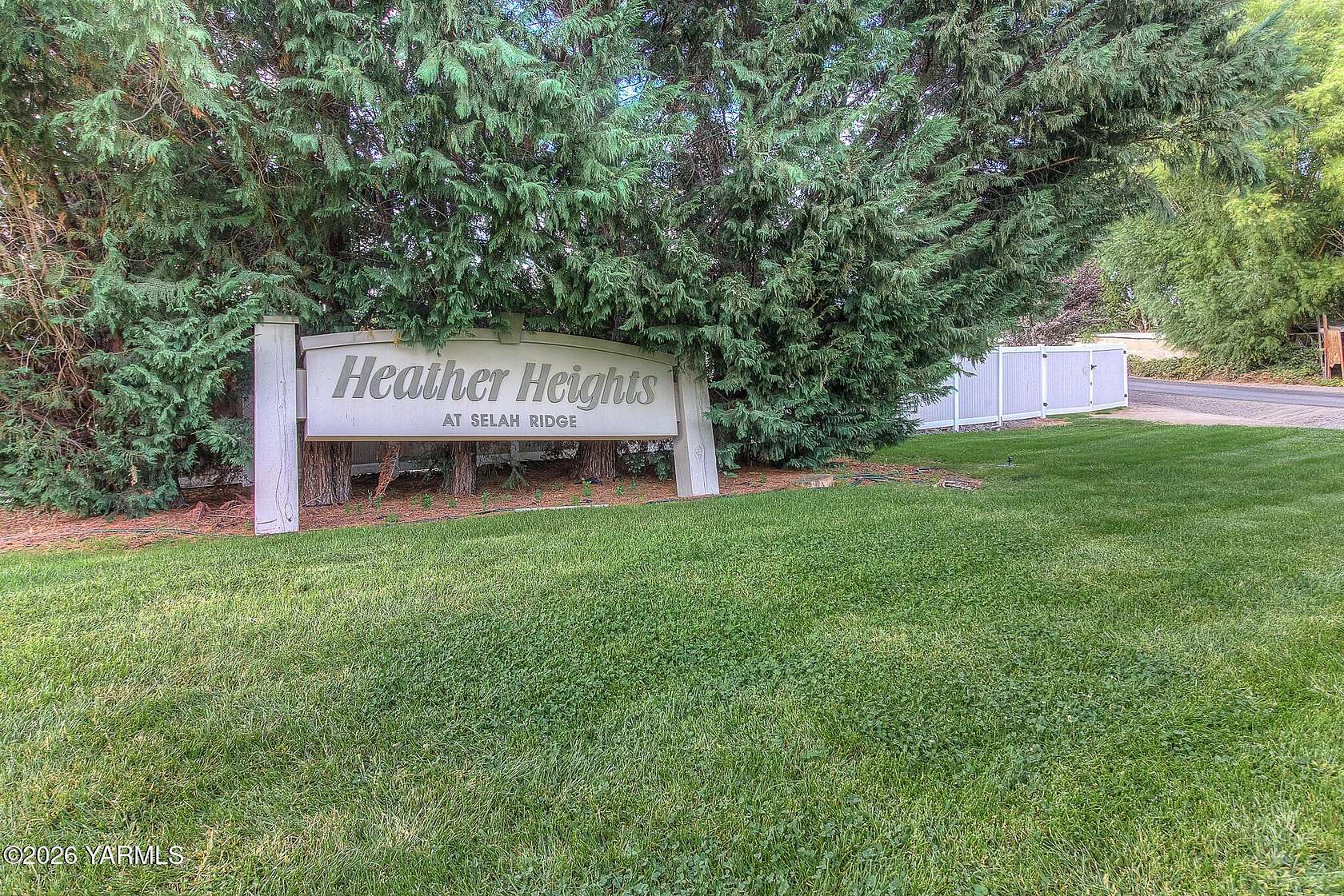 5.38 Acres of Land with Home for Sale in Selah, Washington
