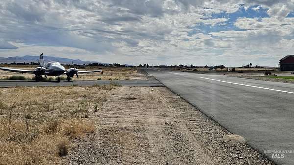 1.54 Acres of Residential Land for Sale in Mountain Home, Idaho